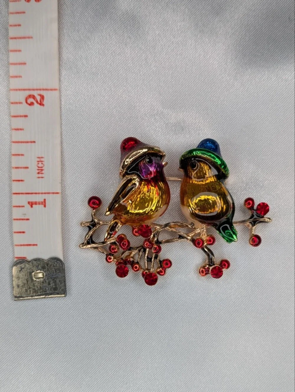Enamel Lovebirds Branch Brooch Pin Red Rhinestone Berries Gold Tone Birds